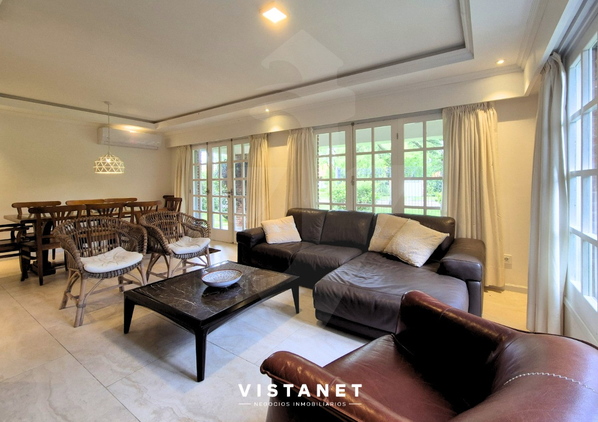 Casa ID.14 - Gran Casa Familiar En Alquiler Anual, 5 Dormitorios En Punta Del Este