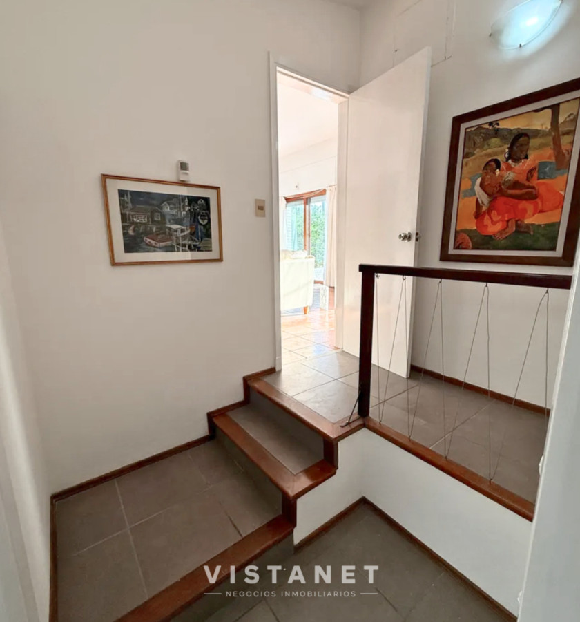 Casa ID.243/Venta-Casa-de-Tres-Dormitorios-en-Pinares,-Punta-del-Este- - Venta Casa de Tres Dormitorios en Pinares, Punta del Este 