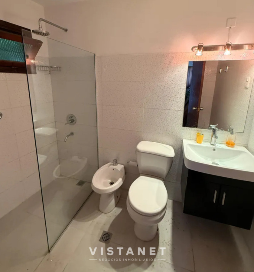Casa ID.243/Venta-Casa-de-Tres-Dormitorios-en-Pinares,-Punta-del-Este- - Venta Casa de Tres Dormitorios en Pinares, Punta del Este 