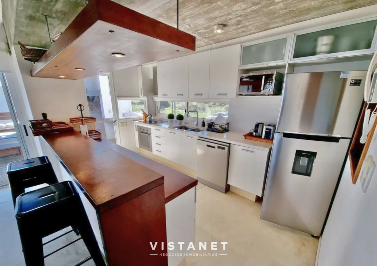 Casa ID.293 - Gran Propiedad en Barrio Privado Punta Piedras - El Chorro