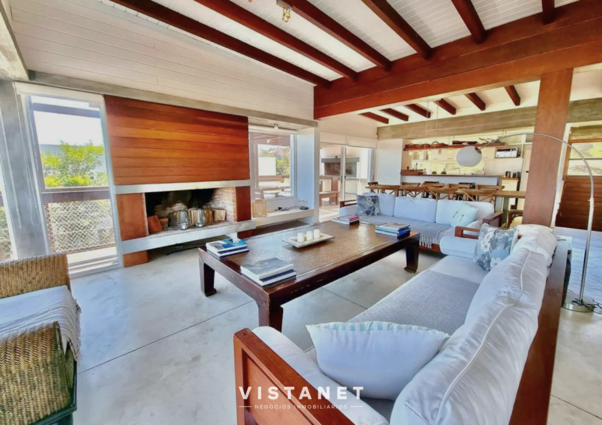 Casa ID.293 - Gran Propiedad en Barrio Privado Punta Piedras - El Chorro