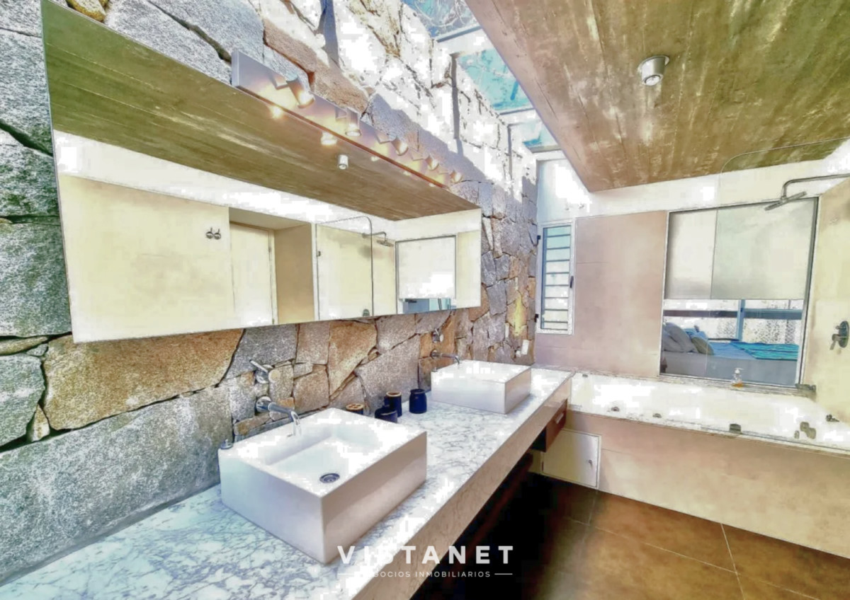 Casa ID.293 - Gran Propiedad en Barrio Privado Punta Piedras - El Chorro