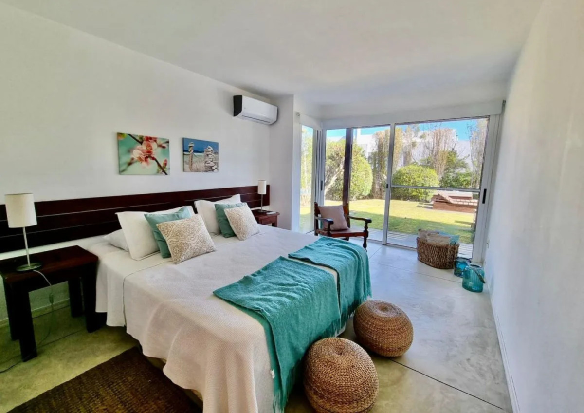 Casa ID.293 - Gran Propiedad en Barrio Privado Punta Piedras - El Chorro