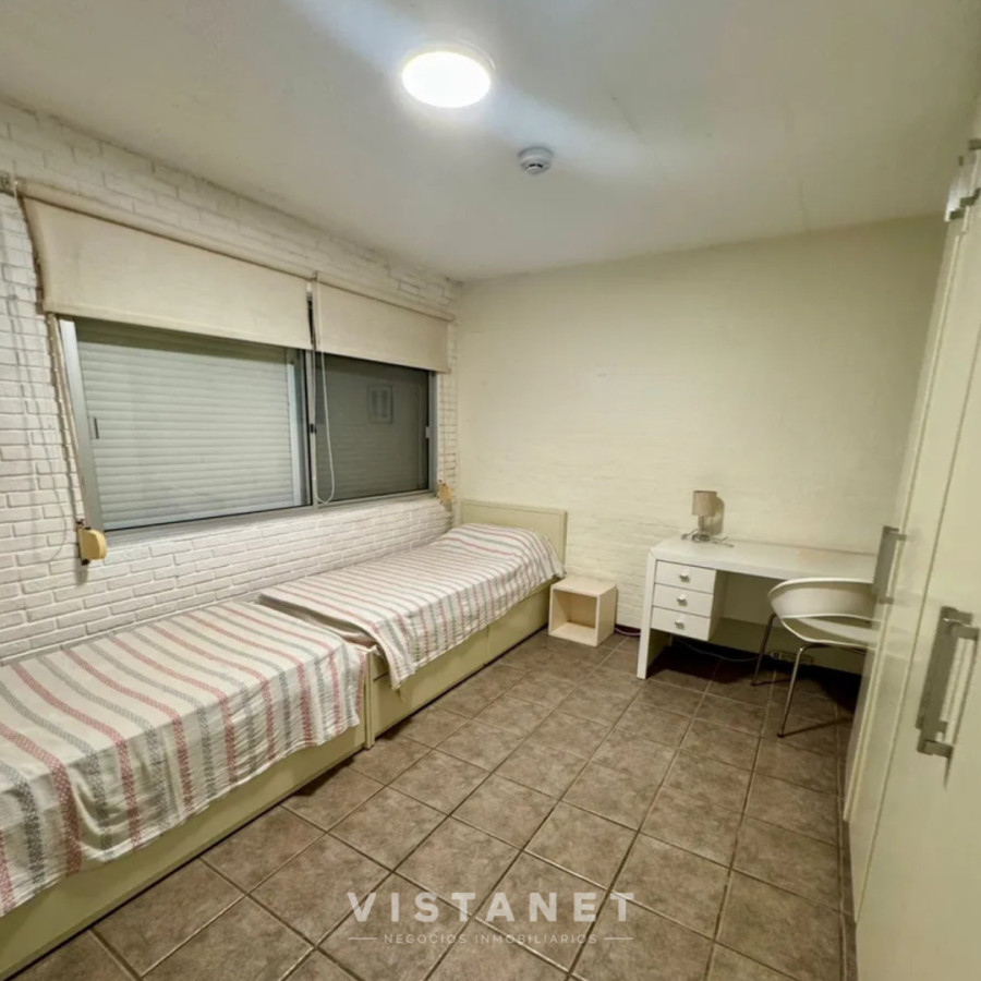 Casa ID.281/Venta-de-Casa-de-4-Dormitorios-en-Pinares,-Punta-del-Este - Venta de Casa de 4 Dormitorios en Pinares, Punta del Este