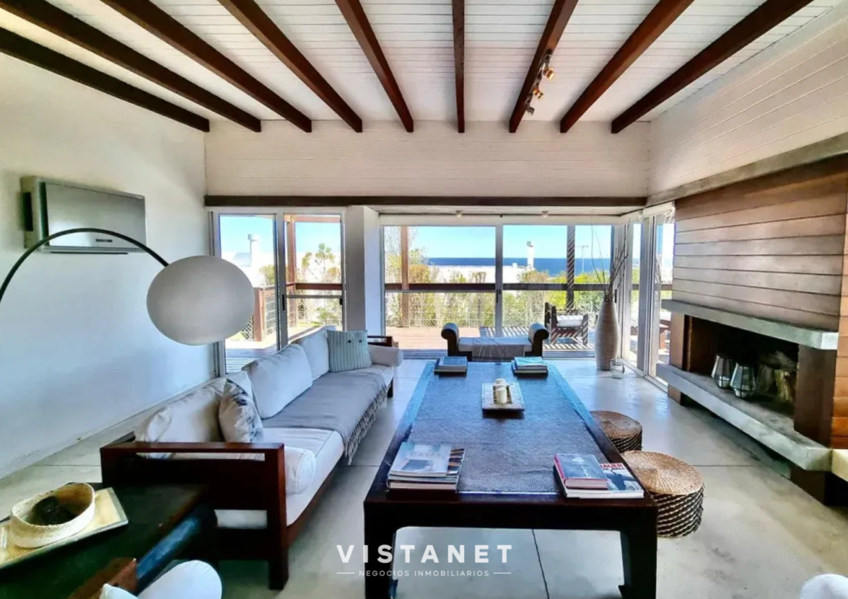 Casa ID.293 - Gran Propiedad en Barrio Privado Punta Piedras - El Chorro