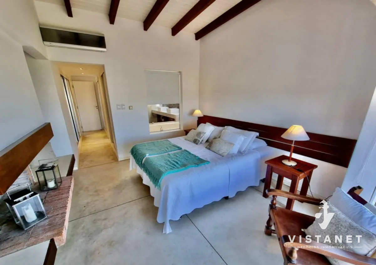 Casa ID.293/Gran-Propiedad-en-Barrio-Privado-Punta-Piedras---El-Chorro - Gran Propiedad en Barrio Privado Punta Piedras - El Chorro