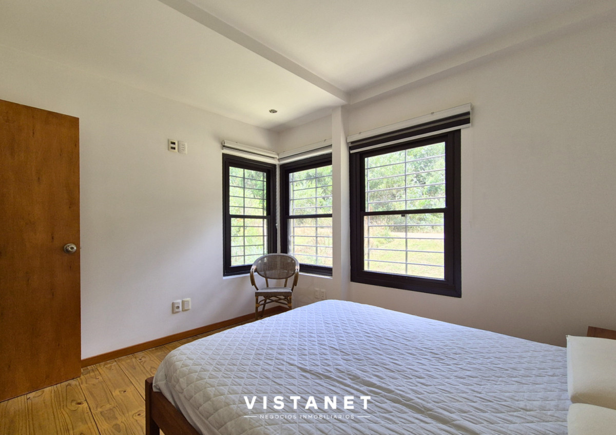 Casa ID.376/ - Casa en Piriápolis, Punta Fria