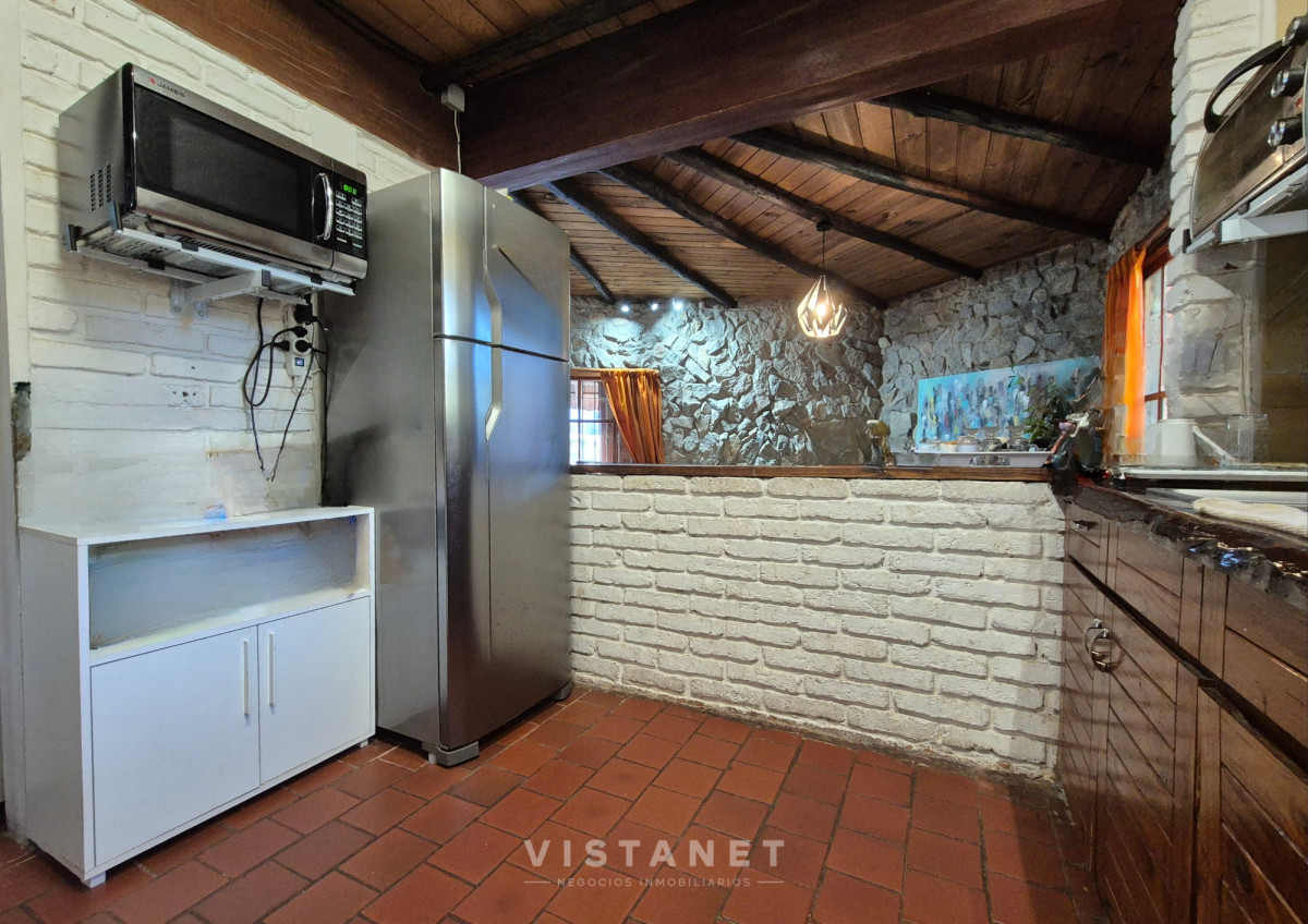 Venta Casa Dos Dormitorios Atlantida - GoPunta - Portal Inmobiliario de Punta del Este - Maldonado