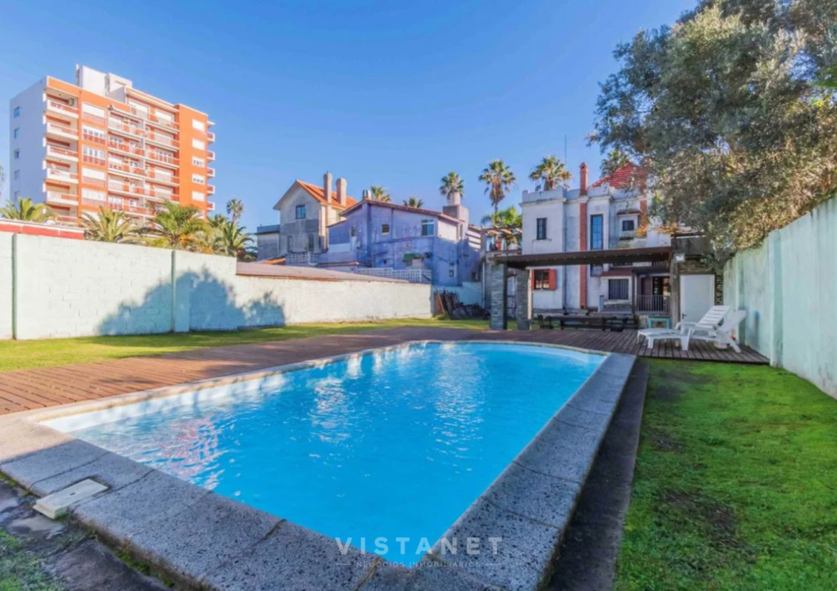 Casa ID.257/Venta-de-Casa-de-Tres-Dormitorios-en-Atlantida,-sobre-Rambla- - Venta de Casa de Tres Dormitorios en Atlantida, sobre Rambla 