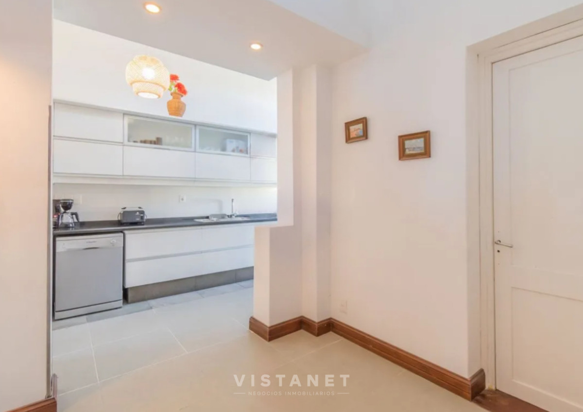 Casa ID.257/Venta-de-Casa-de-Tres-Dormitorios-en-Atlantida,-sobre-Rambla- - Venta de Casa de Tres Dormitorios en Atlantida, sobre Rambla 