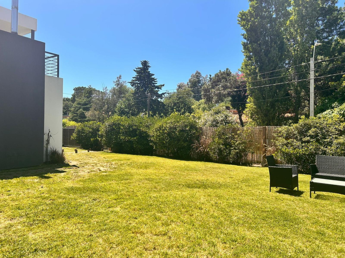 Casa ID.130/Moderna-Casa-en-Venta,-2-dormitorios-en-El-Pinar-Sur - Moderna Casa en Venta, 2 dormitorios en El Pinar Sur