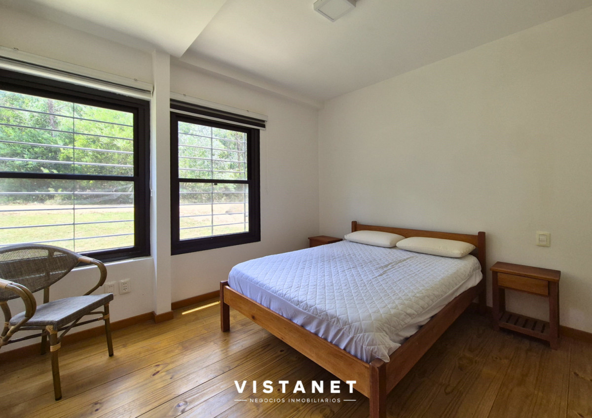 Casa ID.376/ - Casa en Piriápolis, Punta Fria
