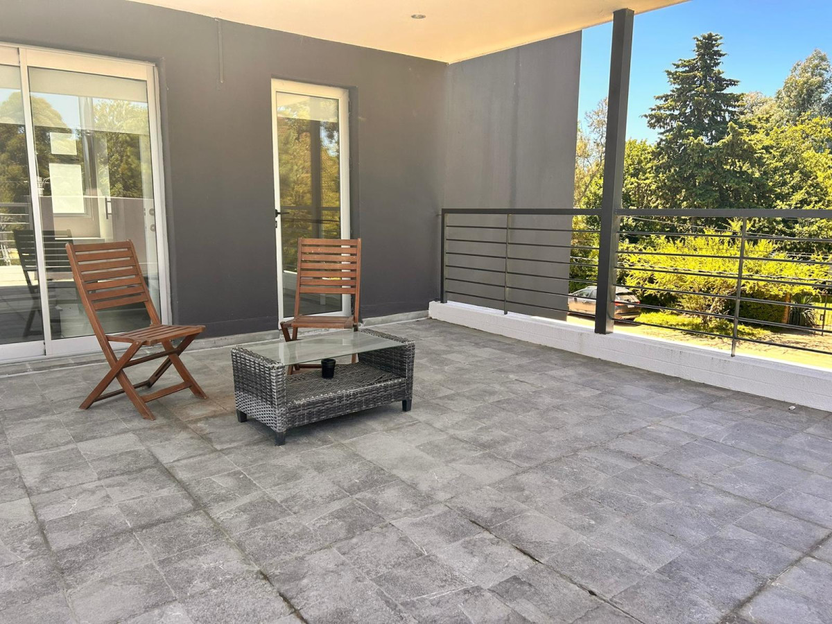 Casa ID.130/Moderna-Casa-en-Venta,-2-dormitorios-en-El-Pinar-Sur - Moderna Casa en Venta, 2 dormitorios en El Pinar Sur