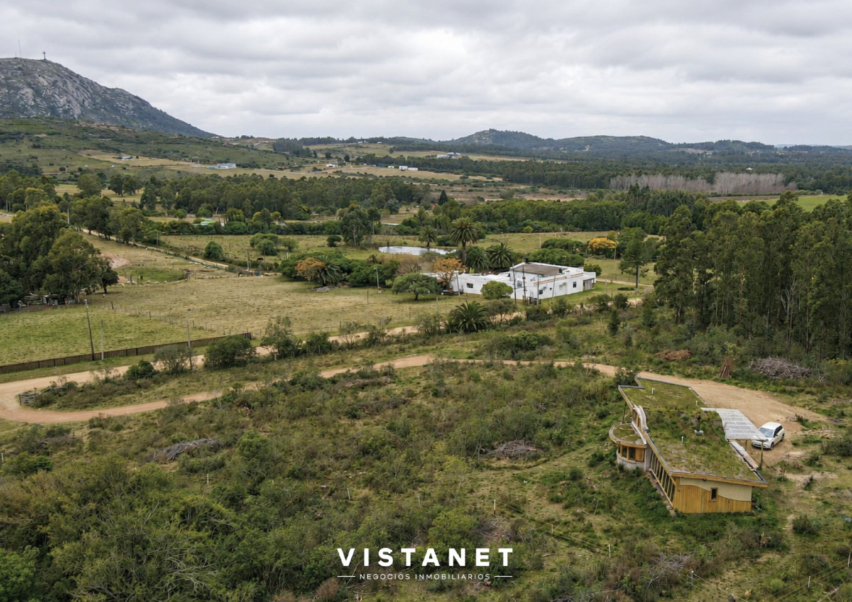 Casa ID.150 - Venta Chacra de 5,5 Has con dos casas en Piriapolis