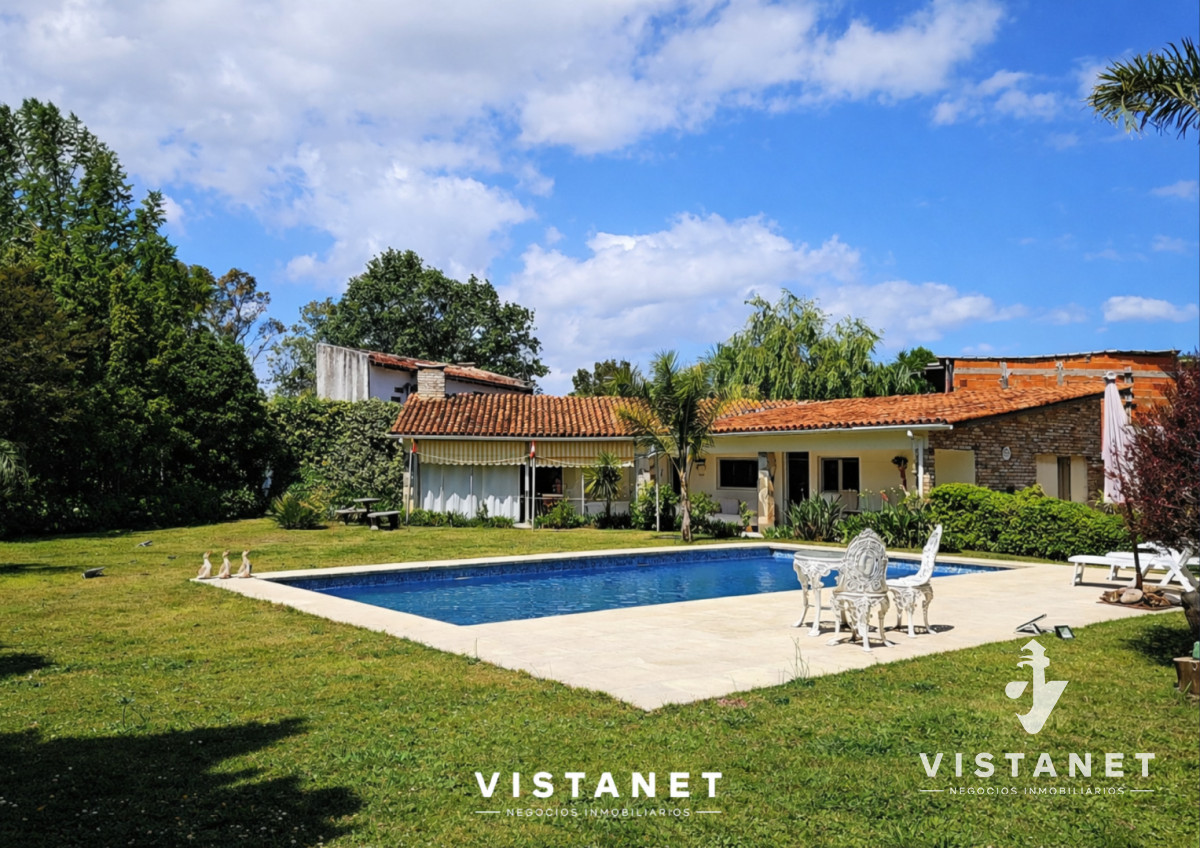 Casa ID.356/Gran-Propiedad-de-4-dormitorios-en-Venta-en-La-Floresta - Gran Propiedad de 4 dormitorios en Venta en La Floresta