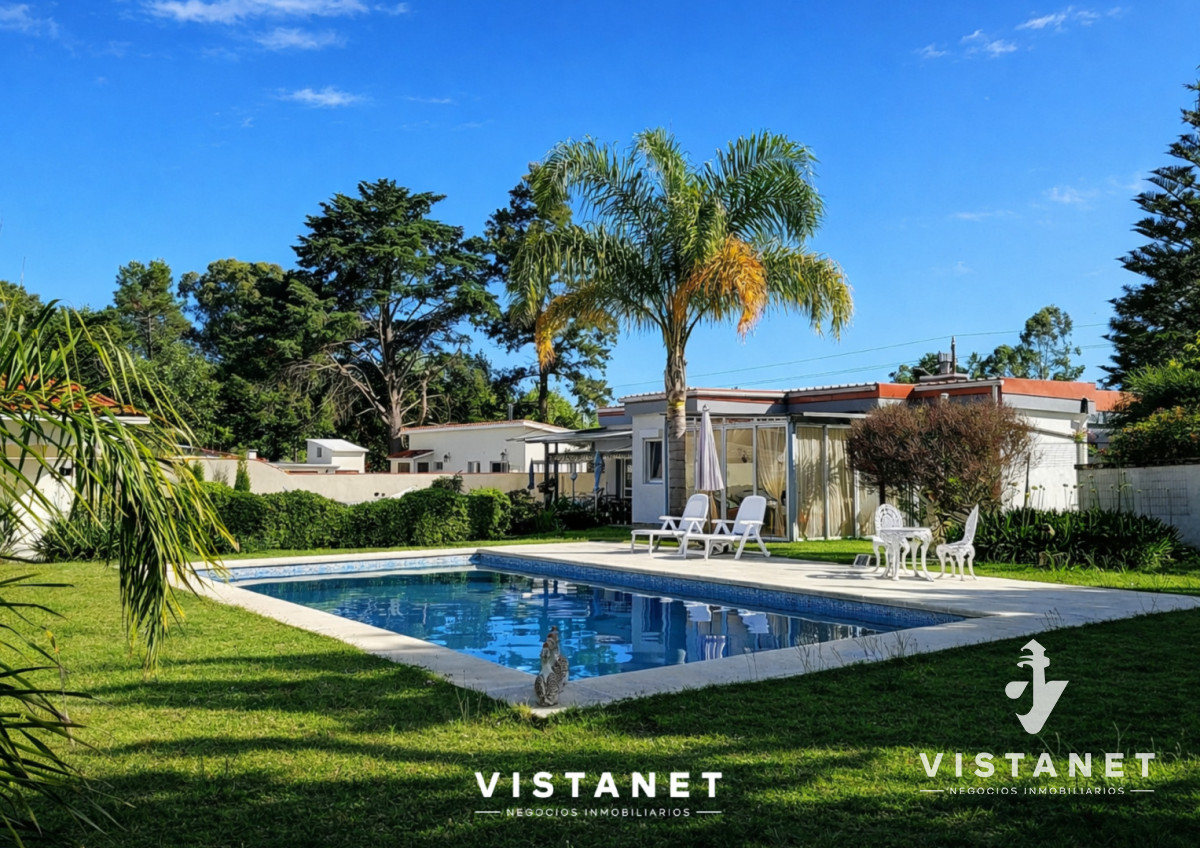 Casa ID.356/Gran-Propiedad-de-4-dormitorios-en-Venta-en-La-Floresta - Gran Propiedad de 4 dormitorios en Venta en La Floresta