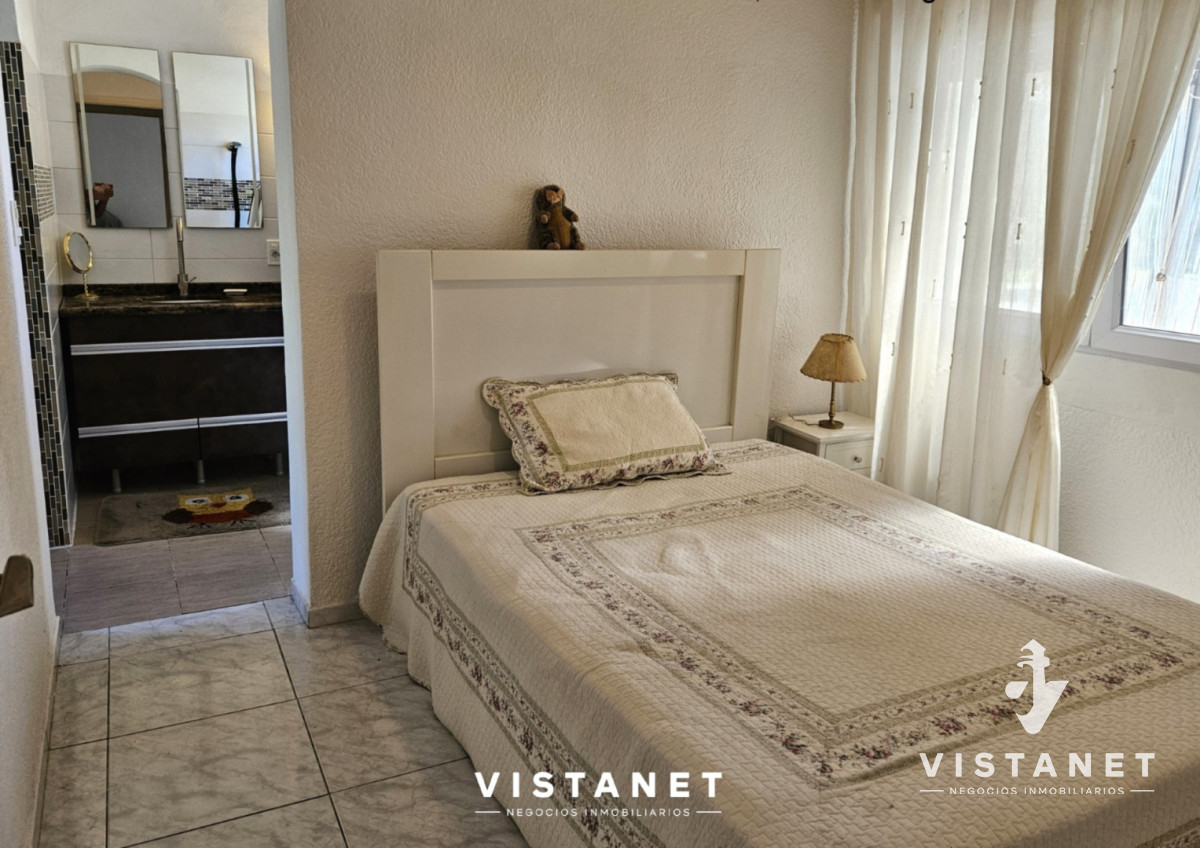 Casa ID.356/Gran-Propiedad-de-4-dormitorios-en-Venta-en-La-Floresta - Gran Propiedad de 4 dormitorios en Venta en La Floresta