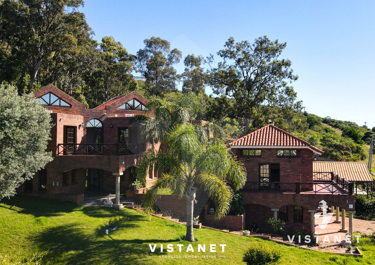 Casa ID.49/Venta-De-Espectacular-Casa-Familiar-Con-Vistas-Panorámicas,-En-Piriapolis - Venta De Espectacular Casa Familiar Con Vistas Panorámicas, En Piriapolis