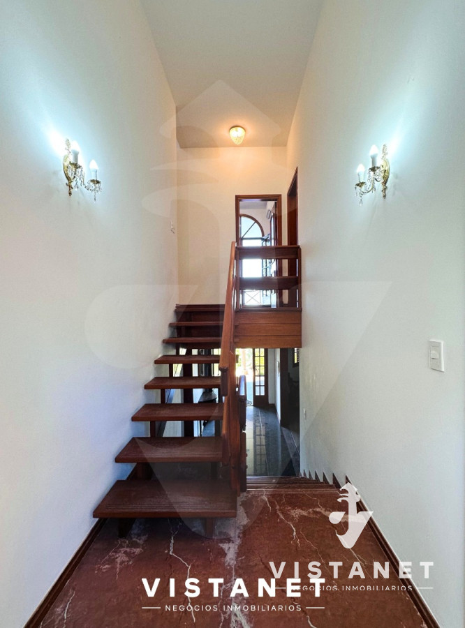 Casa ID.49/Venta-De-Espectacular-Casa-Familiar-Con-Vistas-Panorámicas,-En-Piriapolis - Venta De Espectacular Casa Familiar Con Vistas Panorámicas, En Piriapolis