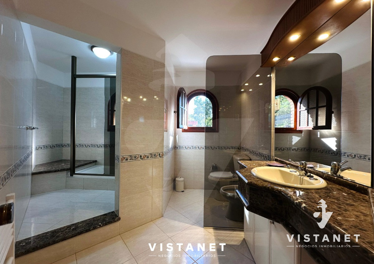 Casa ID.49/Venta-De-Espectacular-Casa-Familiar-Con-Vistas-Panorámicas,-En-Piriapolis - Venta De Espectacular Casa Familiar Con Vistas Panorámicas, En Piriapolis