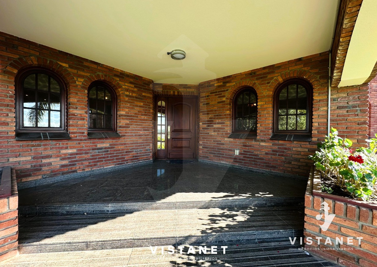 Casa ID.49/Venta-De-Espectacular-Casa-Familiar-Con-Vistas-Panorámicas,-En-Piriapolis - Venta De Espectacular Casa Familiar Con Vistas Panorámicas, En Piriapolis