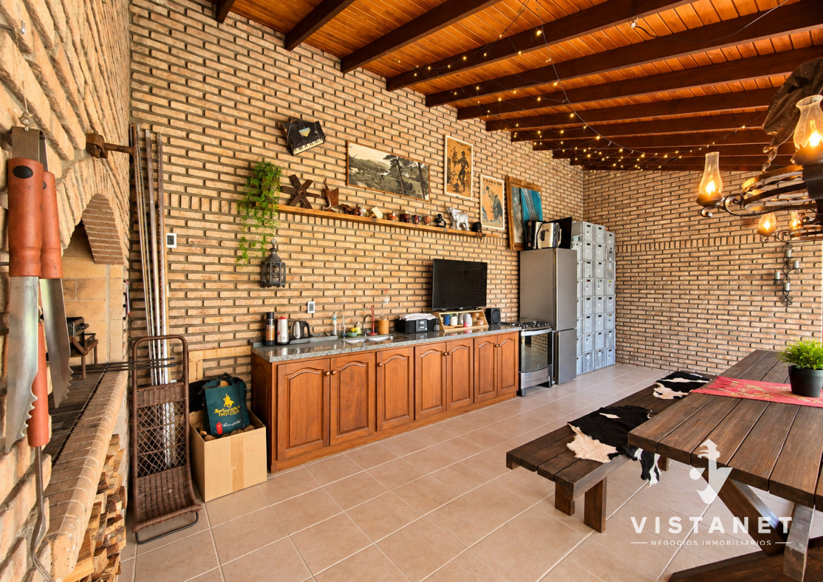 Casa ID.212/Oportunidad-en-Bello-Horizonte---Casa-de-categoría-cerca-del-mar - Oportunidad en Bello Horizonte - Casa de categoría cerca del mar