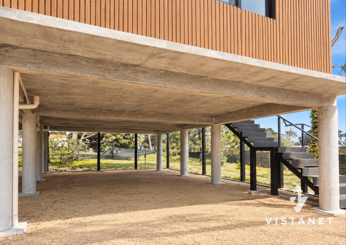 Casa ID.458 - Moderna Propiedad a Estrenar en venta casa de 3 Dormitorios Punta de Este