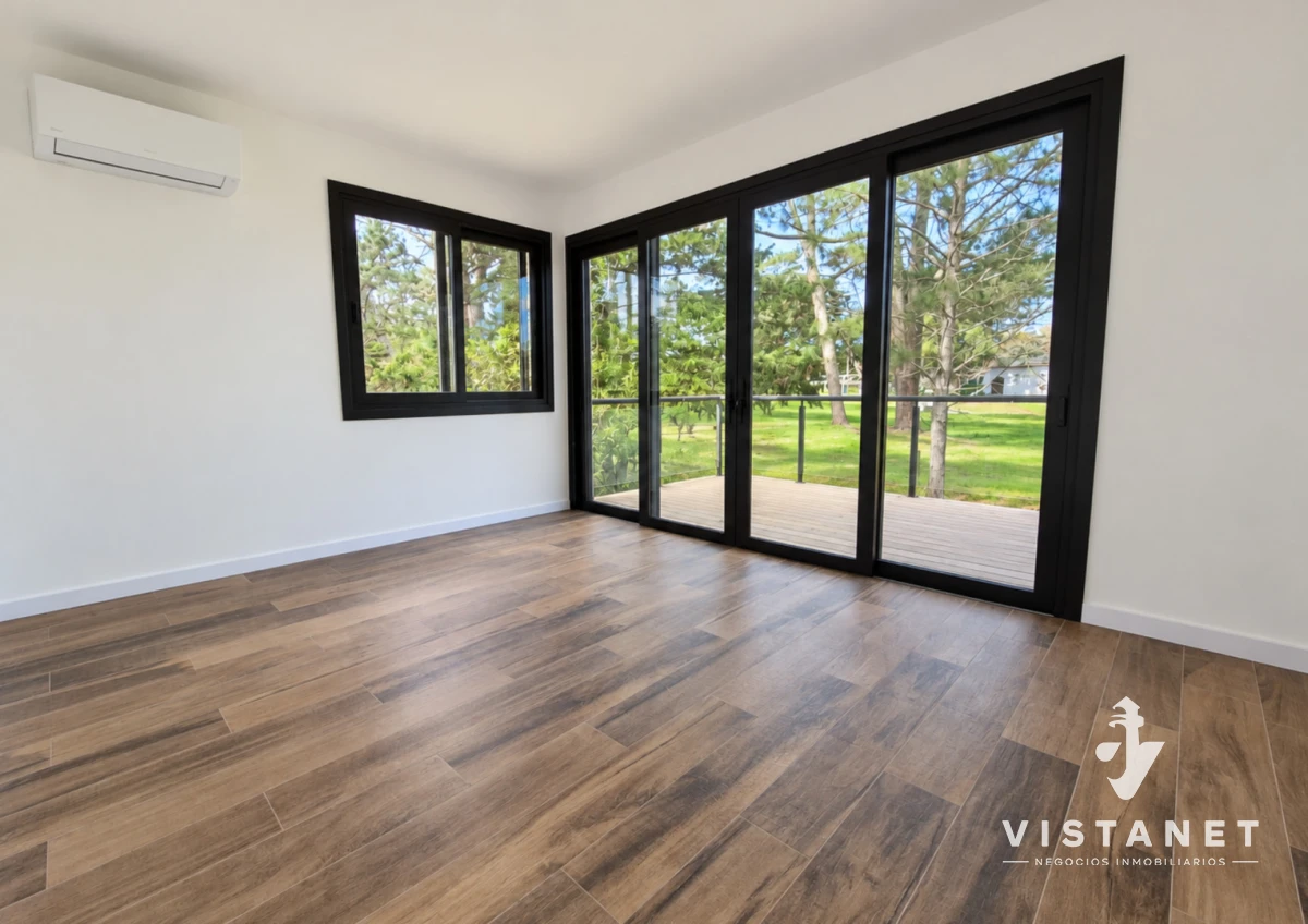 Casa ID.458 - Moderna Propiedad a Estrenar en venta casa de 3 Dormitorios Punta de Este