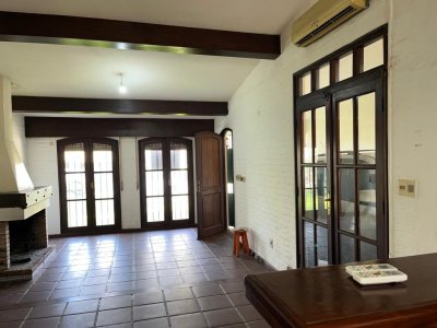 Casa En Venta En Las Toscas Sur 