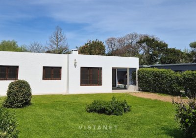 Venta Casa mas Apartamento en Salinas 