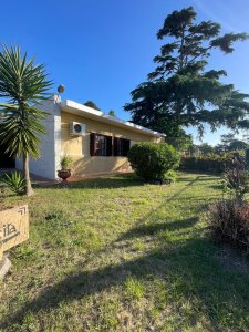 Casa En Venta 3 Dormitorios, En Atlantida.