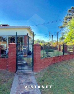 Dos Casas En Venta Parque Del Plata Sur 