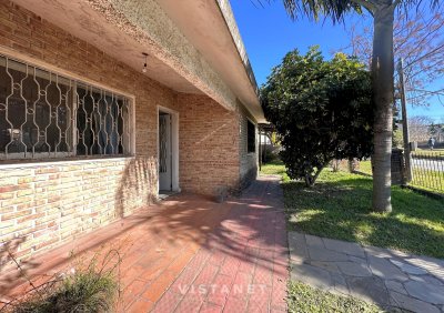 Venta Casa Dos Dormitorios Mas Loft Villa Argentina 