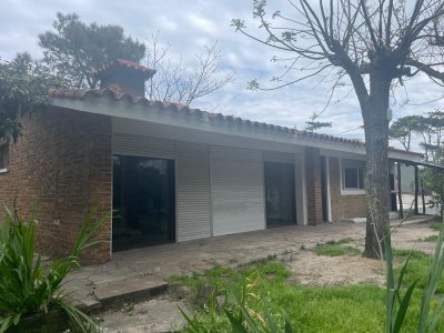 Casa en venta más apartamento y gran terreno de 1860m2