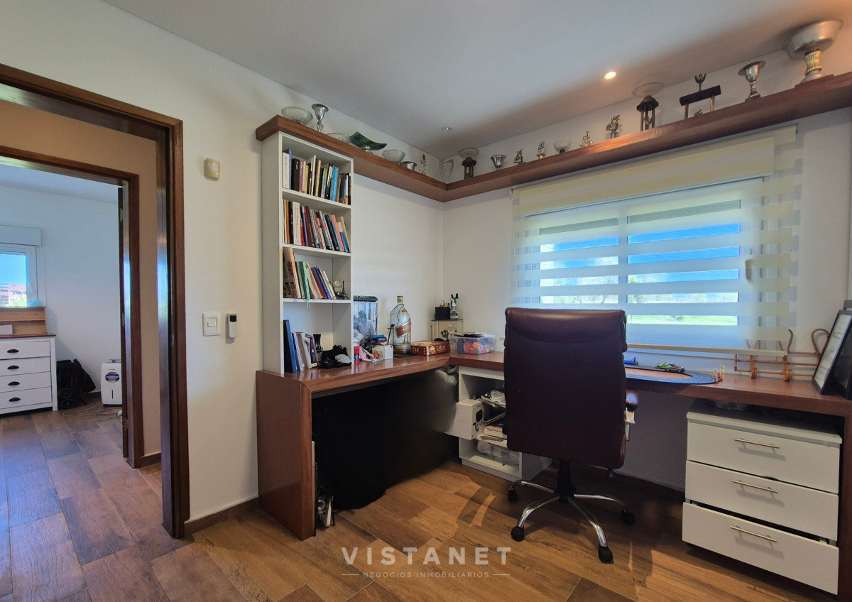 Chacra ID.204/Venta-de-Chacra,-4-dormitorios-con-piscina-y-lago-en-barrio-privado-Atlantida - Venta de Chacra, 4 dormitorios con piscina y lago en barrio privado Atlantida