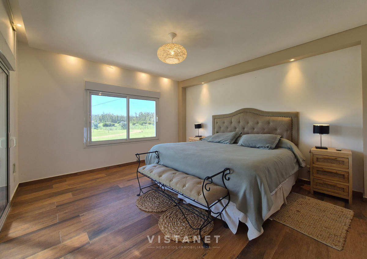 Chacra ID.204/Venta-de-Chacra,-4-dormitorios-con-piscina-y-lago-en-barrio-privado-Atlantida - Venta de Chacra, 4 dormitorios con piscina y lago en barrio privado Atlantida