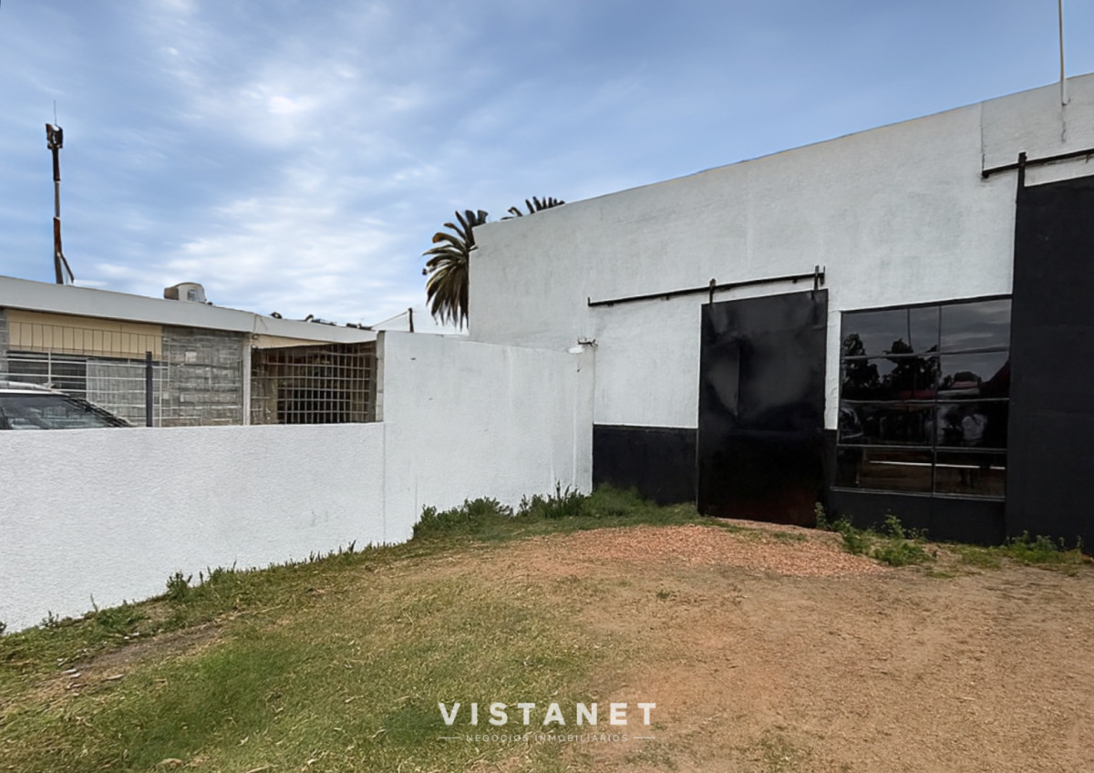 Local Comercial ID.242/ - Local en Atlantida, Estación Atlántida