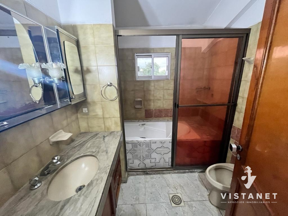 Local Comercial ID.78/Locales-Comerciales- -Apartamento-A-La-Venta-En-Piedras-Blancas - Locales Comerciales + Apartamento A La Venta En Piedras Blancas