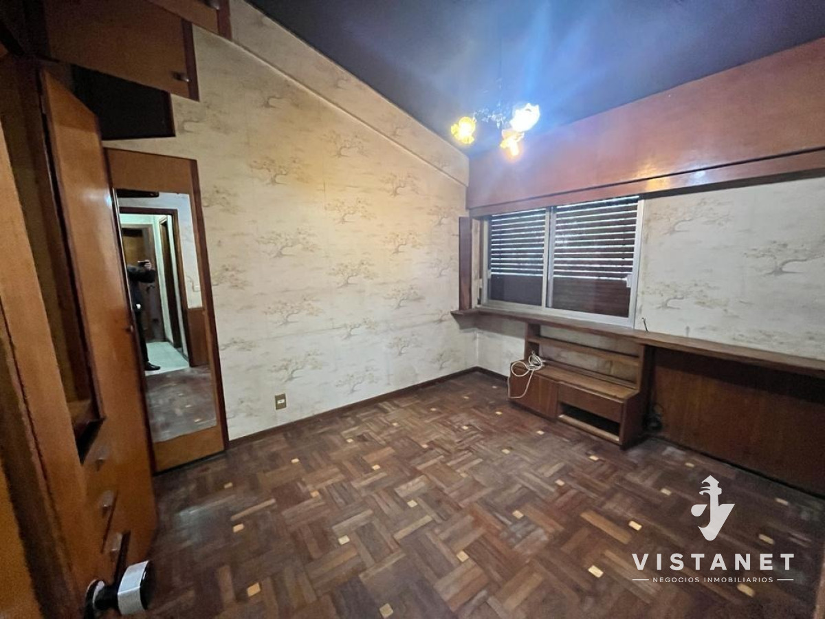 Local Comercial ID.78/Locales-Comerciales- -Apartamento-A-La-Venta-En-Piedras-Blancas - Locales Comerciales + Apartamento A La Venta En Piedras Blancas