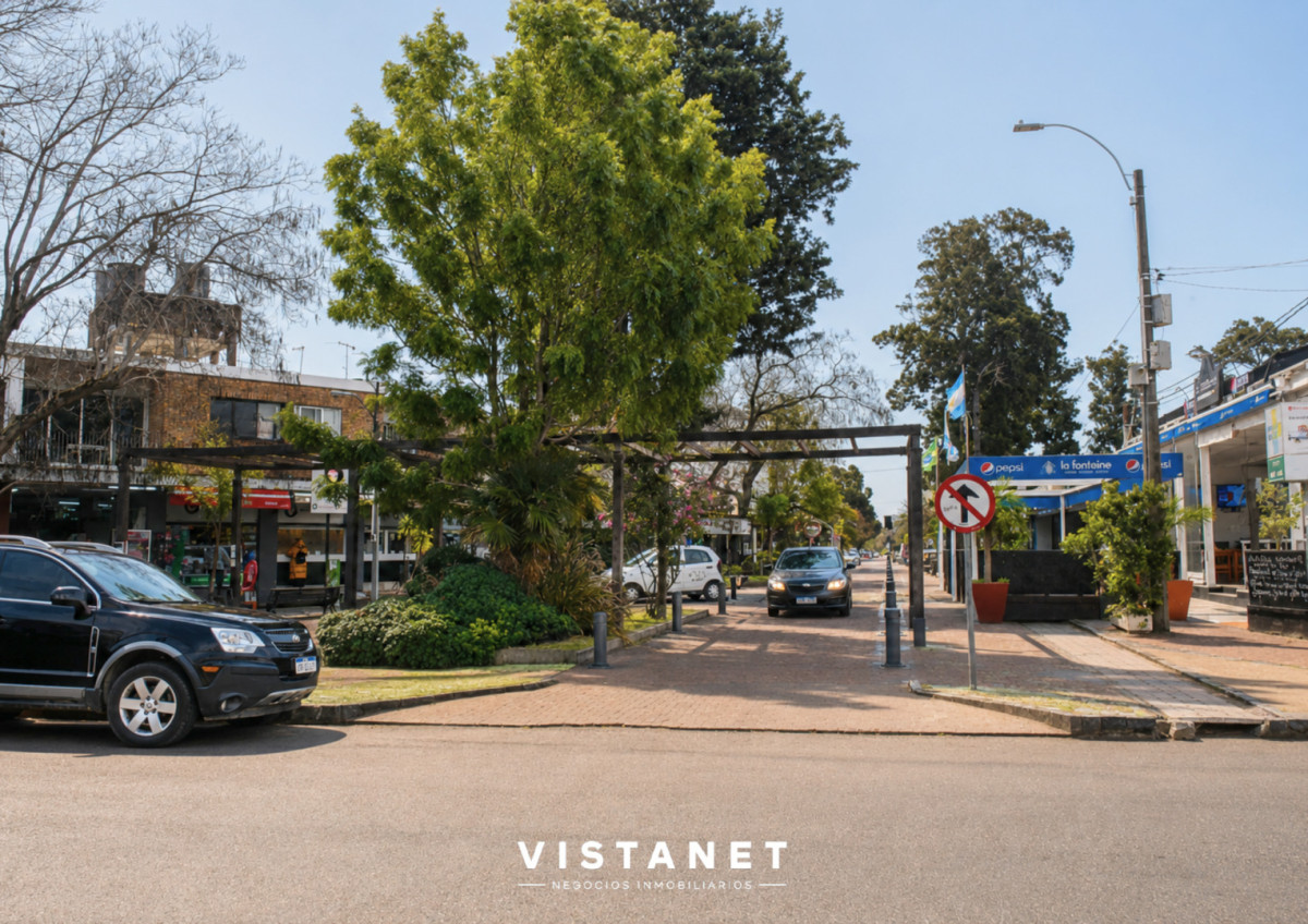 Local Comercial ID.413/ - Local en Atlantida, Atlántida