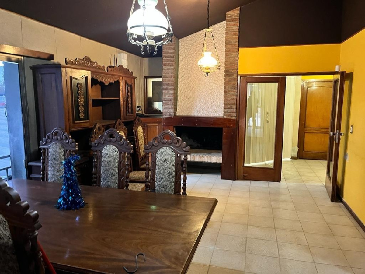 Local Comercial ID.78/Locales-Comerciales- -Apartamento-A-La-Venta-En-Piedras-Blancas - Locales Comerciales + Apartamento A La Venta En Piedras Blancas