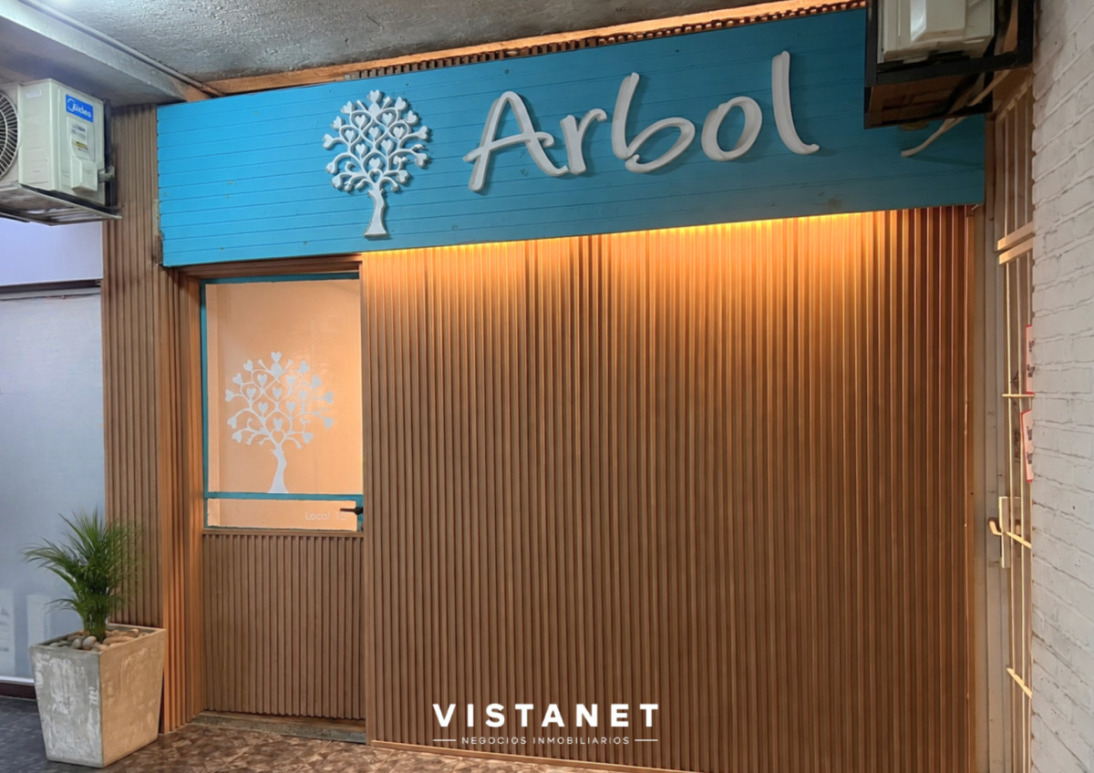 Local Comercial ID.414/ - Local en Atlantida, Atlántida