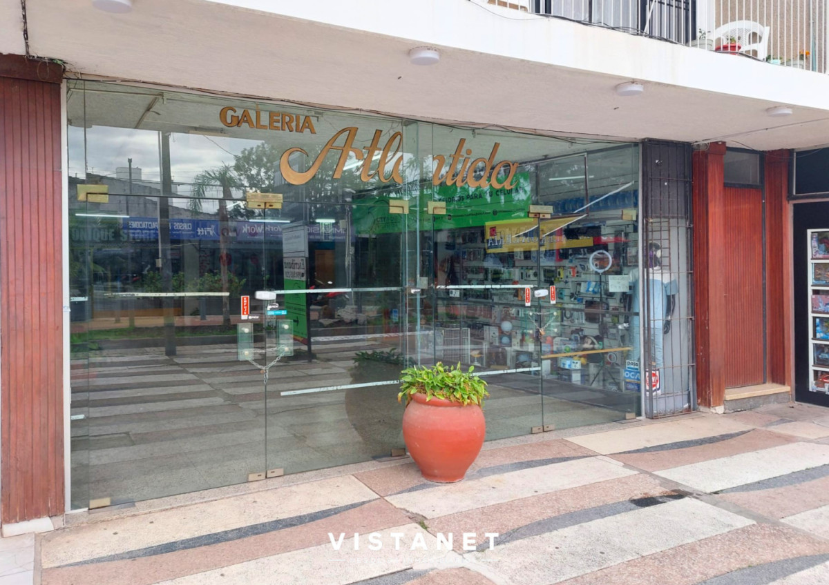 Local Comercial ID.414/ - Local en Atlantida, Atlántida