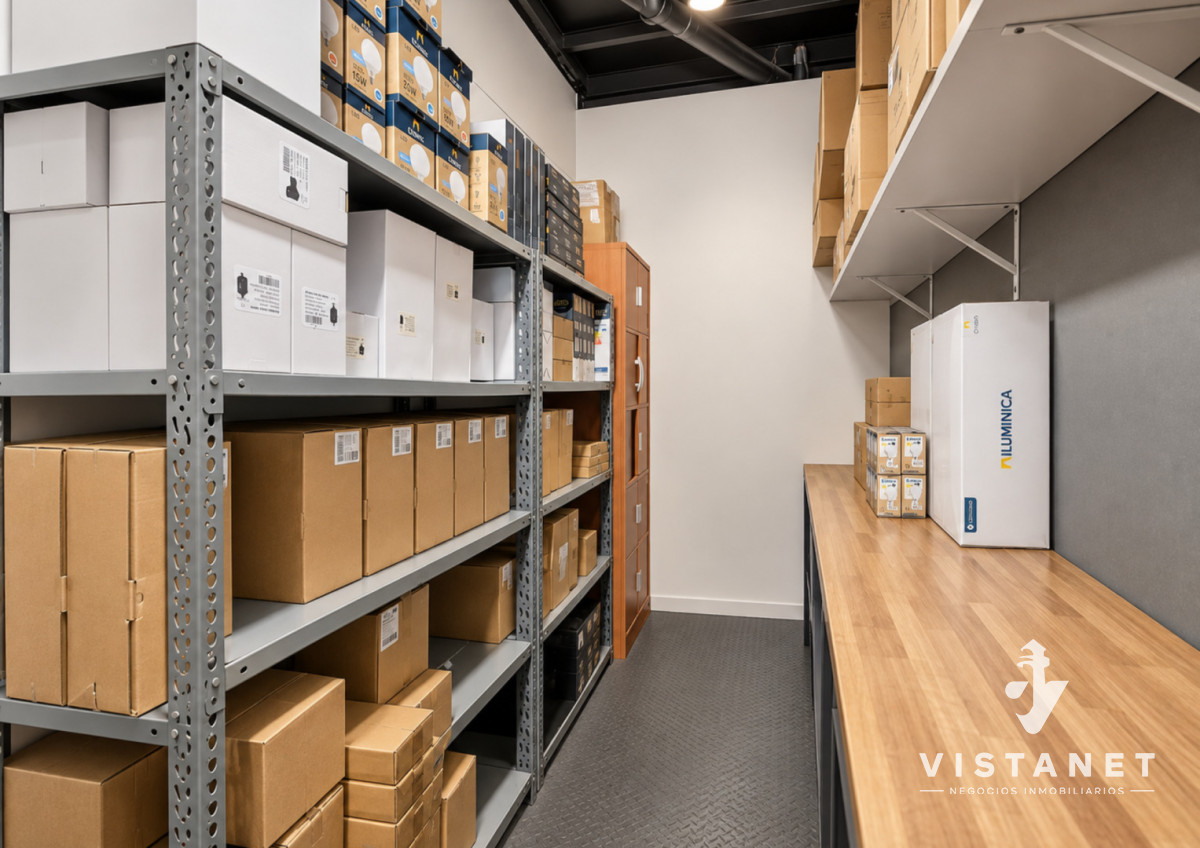 Local Comercial ID.448/Venta-Propiedad-Comercial-sobre-Av.-Italia-en-Carrasco-con-casa,-local-y-oficinas - Venta Propiedad Comercial sobre Av. Italia en Carrasco con casa, local y oficinas