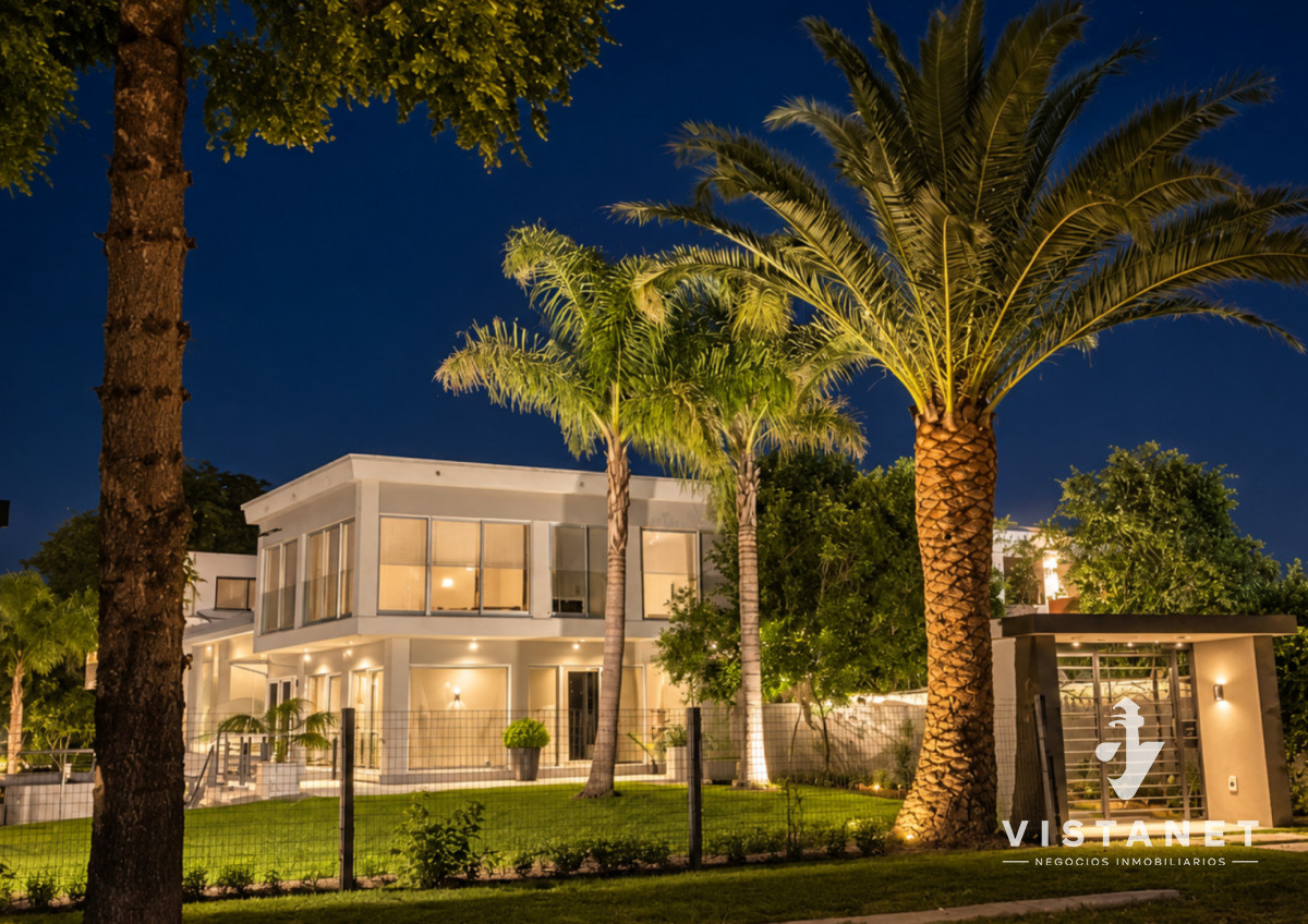Local Comercial ID.448/Venta-Propiedad-Comercial-sobre-Av.-Italia-en-Carrasco-con-casa,-local-y-oficinas - Venta Propiedad Comercial sobre Av. Italia en Carrasco con casa, local y oficinas