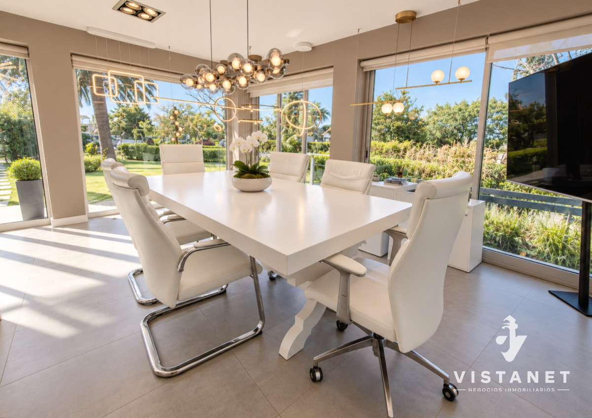 Local Comercial ID.448/Venta-Propiedad-Comercial-sobre-Av.-Italia-en-Carrasco-con-casa,-local-y-oficinas - Venta Propiedad Comercial sobre Av. Italia en Carrasco con casa, local y oficinas