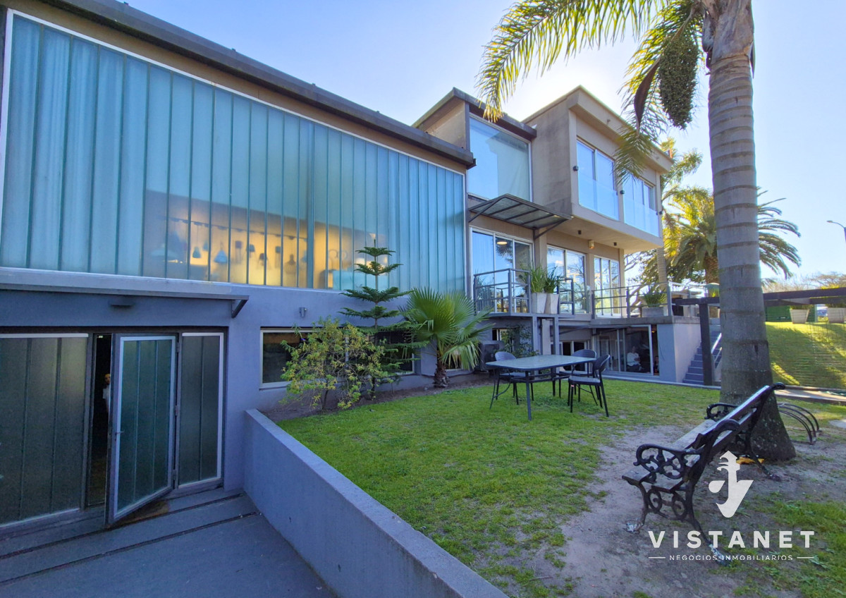 Local Comercial ID.448/Venta-Propiedad-Comercial-sobre-Av.-Italia-en-Carrasco-con-casa,-local-y-oficinas - Venta Propiedad Comercial sobre Av. Italia en Carrasco con casa, local y oficinas