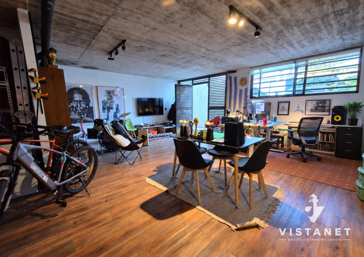 Local Comercial ID.448/Venta-Propiedad-Comercial-sobre-Av.-Italia-en-Carrasco-con-casa,-local-y-oficinas - Venta Propiedad Comercial sobre Av. Italia en Carrasco con casa, local y oficinas