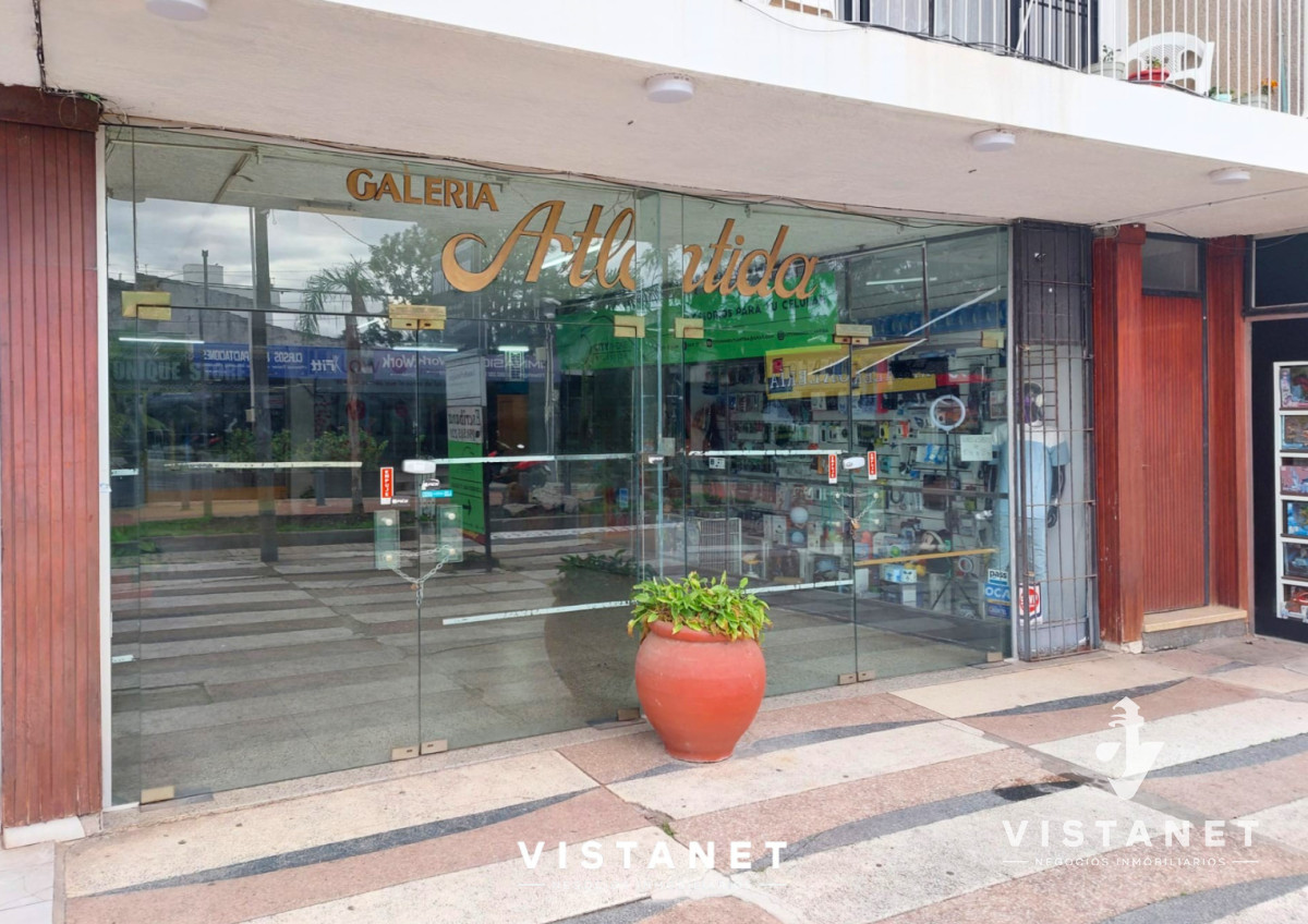 Local Comercial ID.414/ - Local en Atlantida, Atlántida