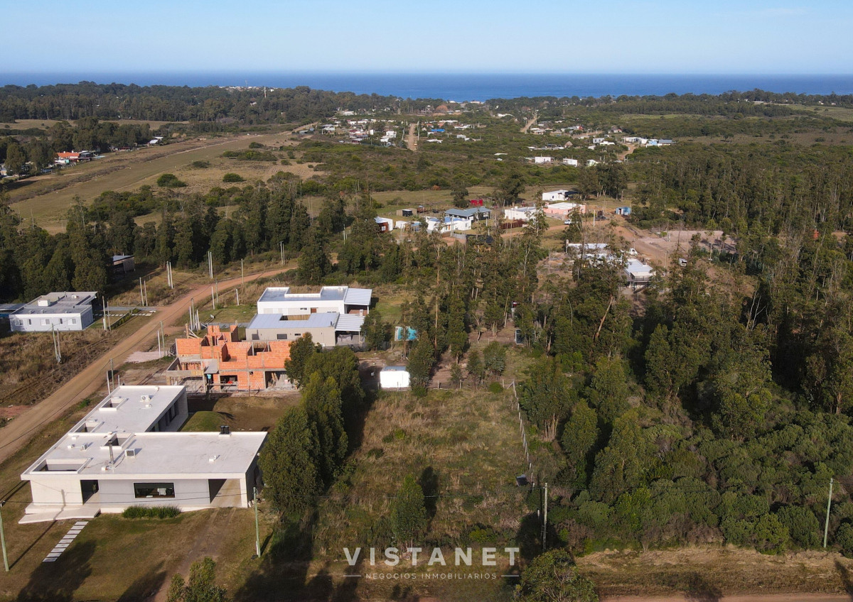 Terreno ID.127/Terreno-en-barrio-privado-Punta-Colorada- - Terreno en barrio privado Punta Colorada 